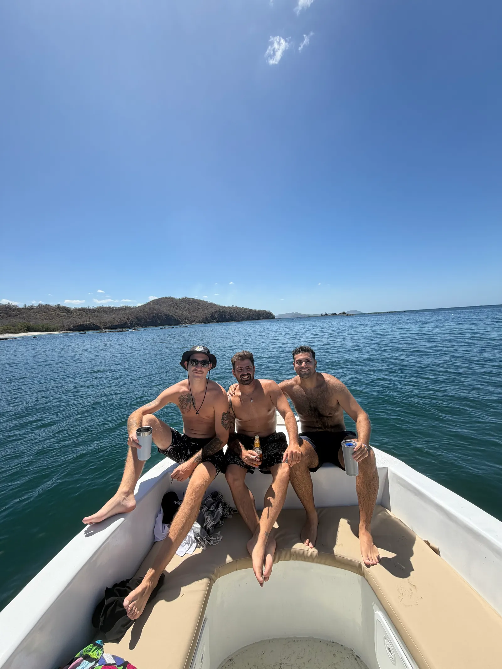 Friends on a sunny private charter with Malix